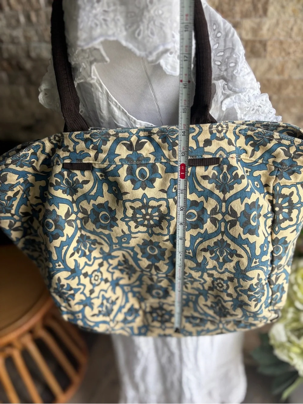 Canvas Floral-Print Tote Bag in Blue and Cream